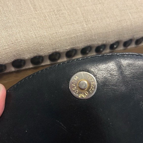 Vintage Brahmin Crocodile Embossed Crossbody Bag - Picture 5 of 15